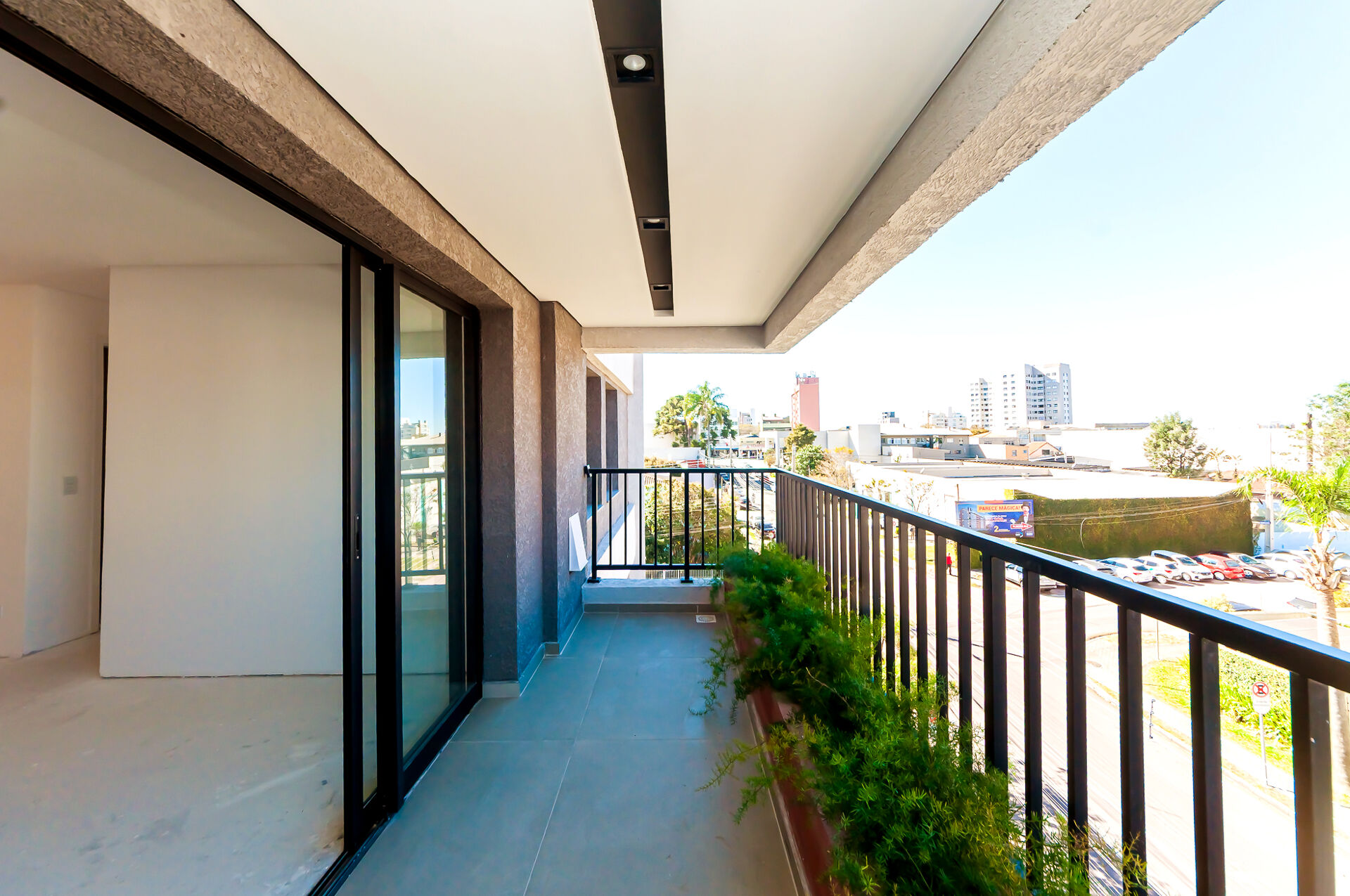 Imagem do imovel Stenzo | Apartamento no Novo Mundo com 75 m², 3 dormitórios e suíte